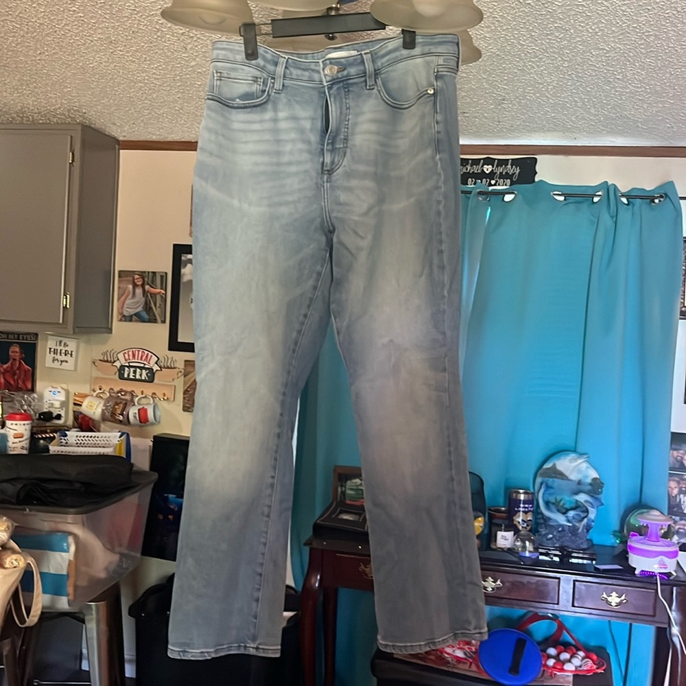 Lauren Conrad boot cut 145 never worn. Fits like 12/13.